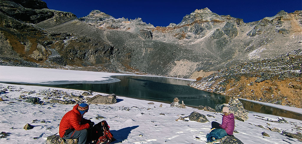 Everest Three High Pass Trek Package Cost