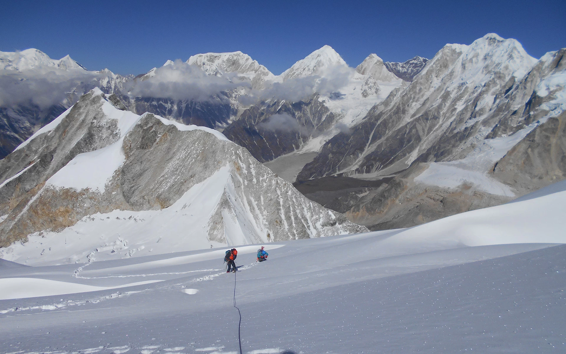  Larkya Peak Climbing With Manaslu Circuit Trek 