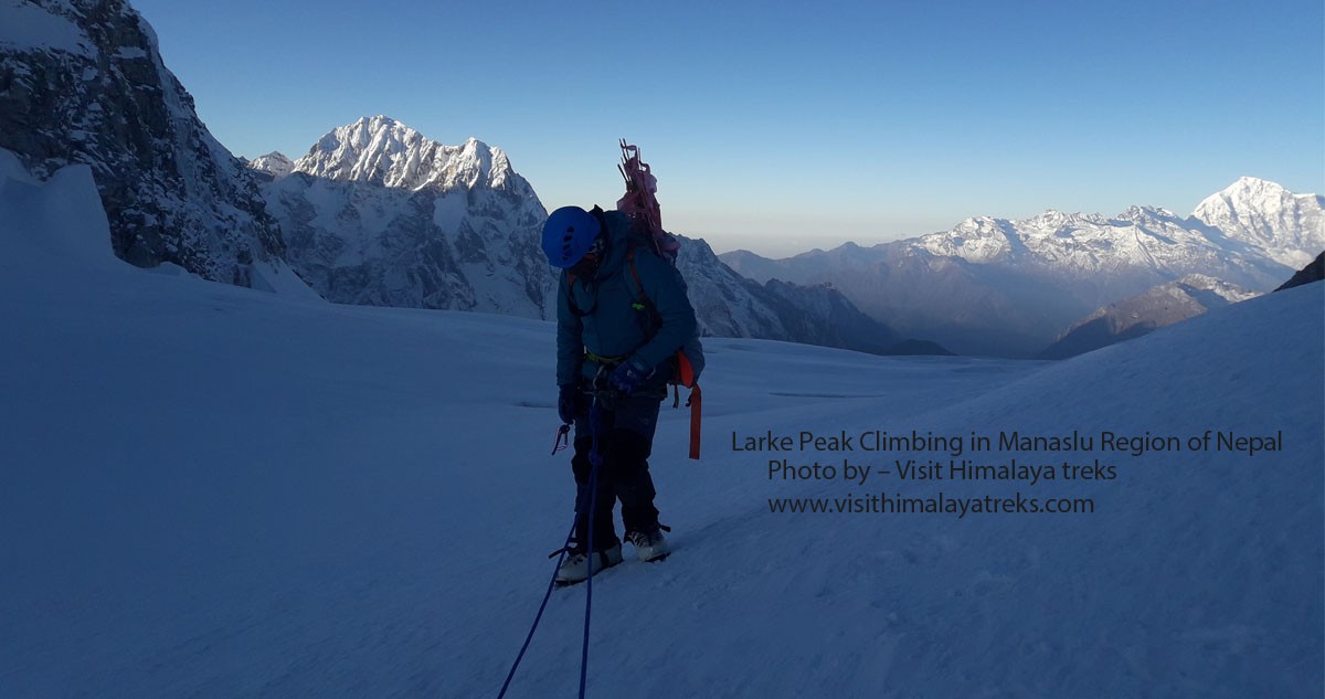  Larkya Peak Climbing 