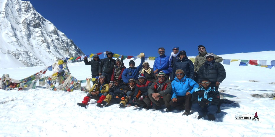  Our Staff and Clients at Larke Pass 