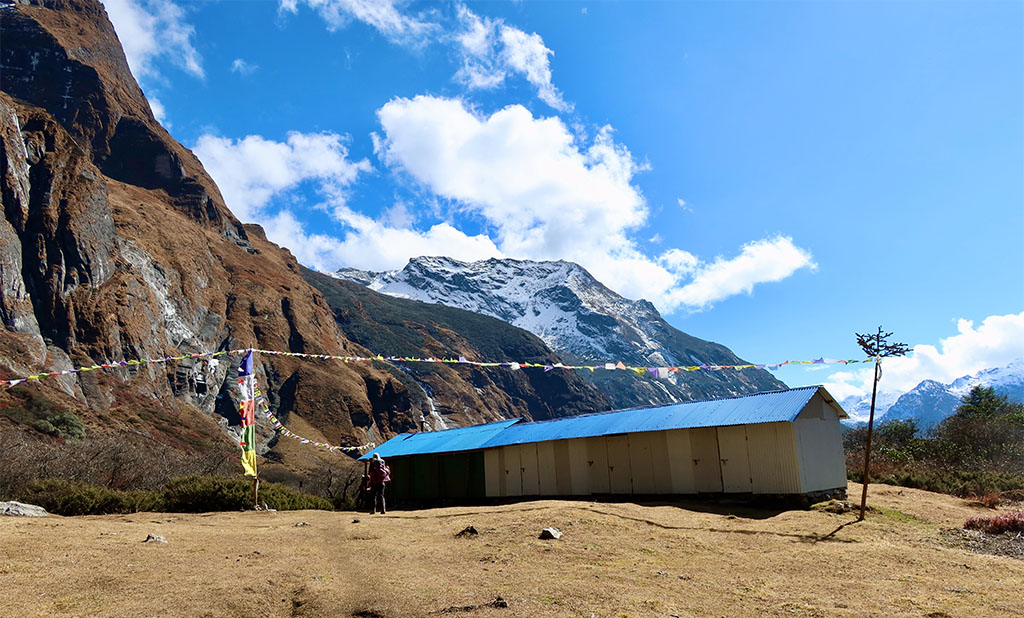 Local tea house, en route to Makalu Base Camp Trek